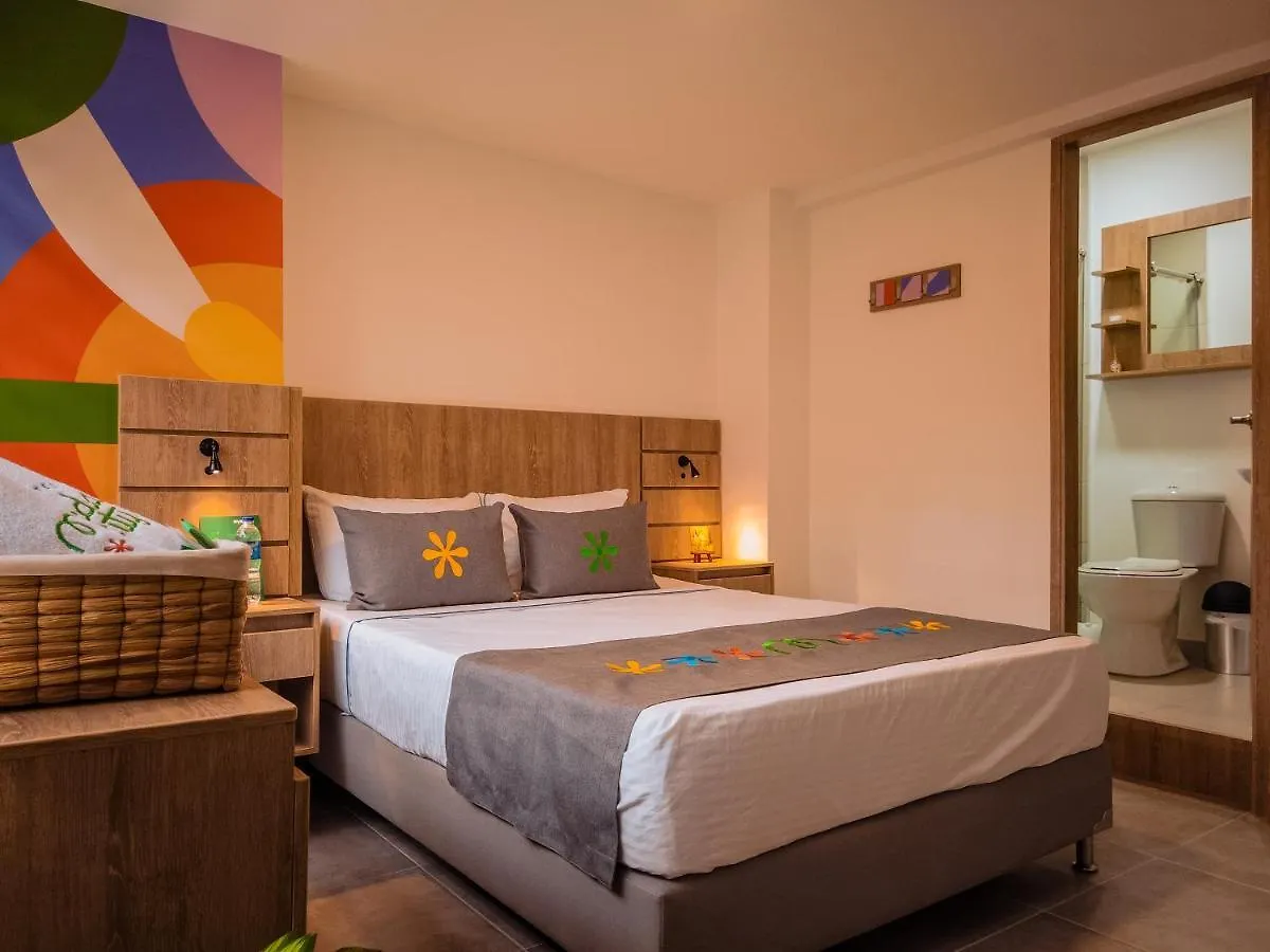 Hotel Medallo City Медельин