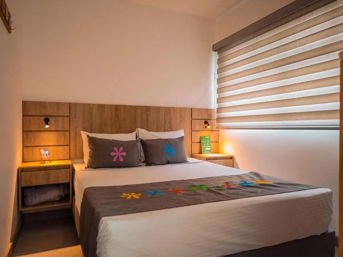 Hotel Medallo City Медельин