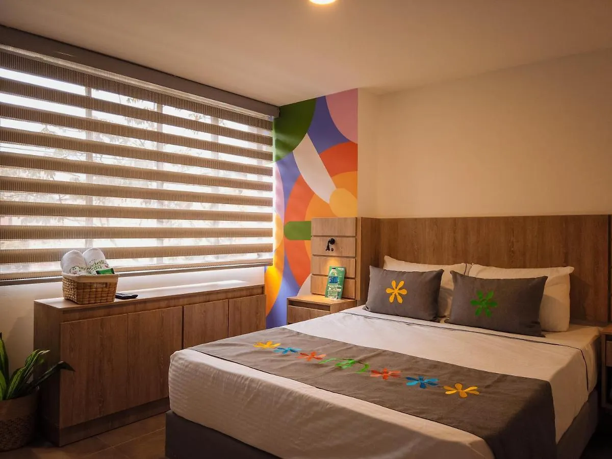Hotel Medallo City Медельин