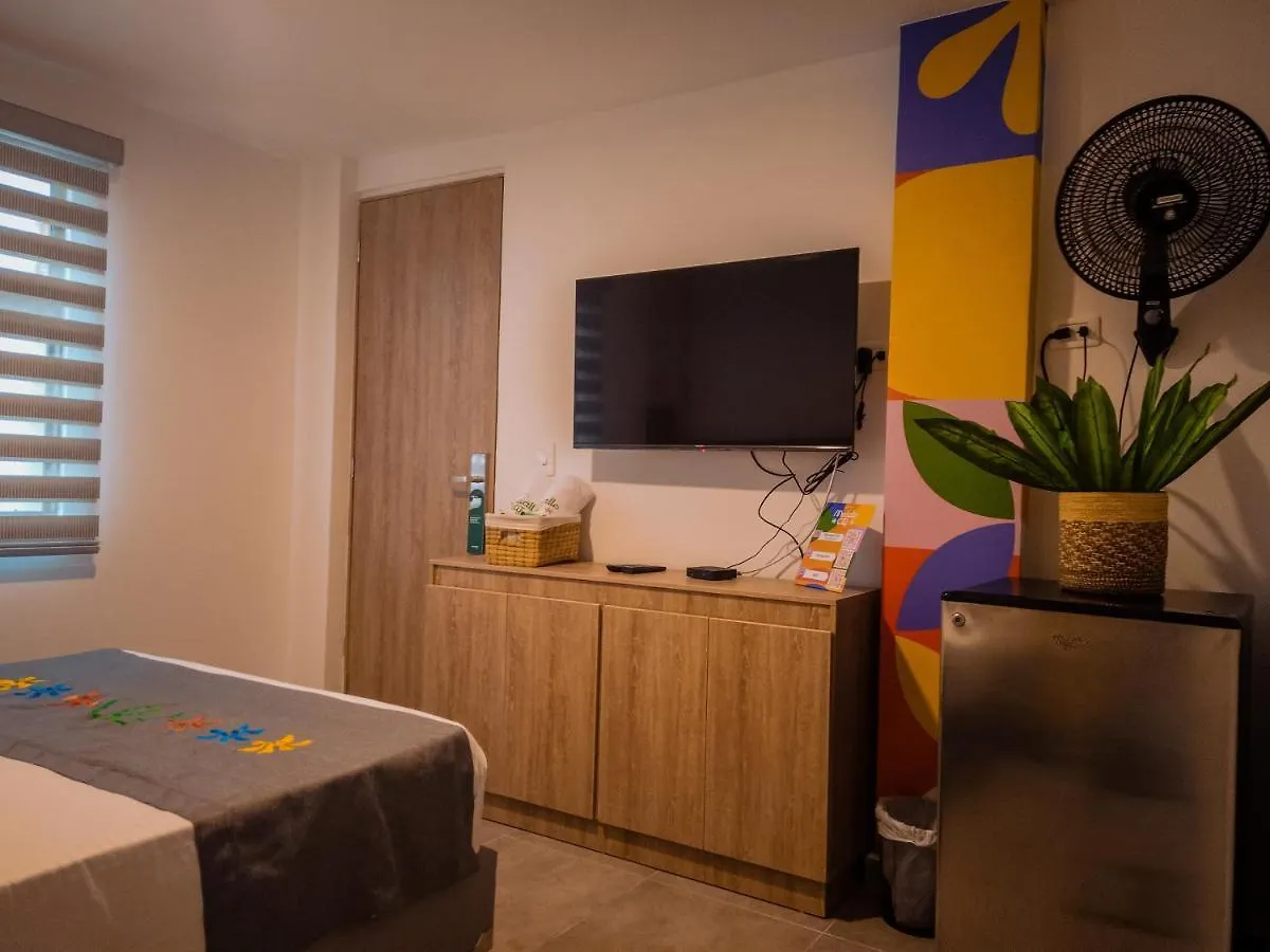 Hotel Medallo City Медельин